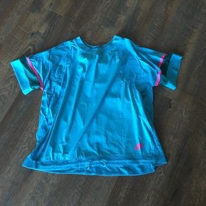 Nike Ladies Large seafoam Shirt adjustable waist